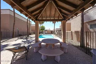 3221 N 37th St, Phoenix, AZ 85018 - Photo 11