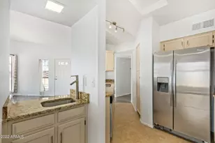 5206 E Half Moon Dr, Phoenix, AZ 85044 - Photo 11