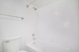 5206 E Half Moon Dr, Phoenix, AZ 85044 - Photo 21