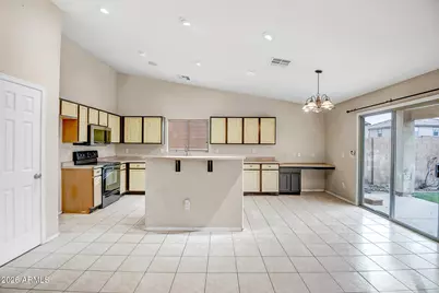 17189 W Watkins Street, Goodyear, AZ 85338 - Photo 3