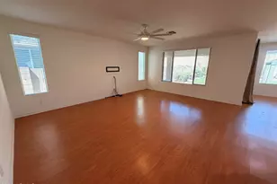 25549 N 104th Dr, Peoria, AZ 85383 - Photo 7