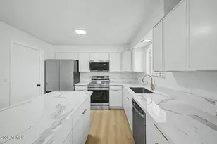1621 N 53rd Dr, Phoenix, AZ 85035 - Photo 11