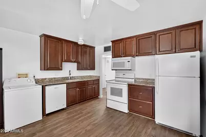 1711 S Roberts Road, Tempe, AZ 85281 - Photo 7