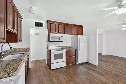 1711 S Roberts Road, Tempe, AZ 85281 - Photo 9