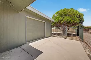 9310 W Glen Oaks Cir N, Sun City, AZ 85351 - Photo 11