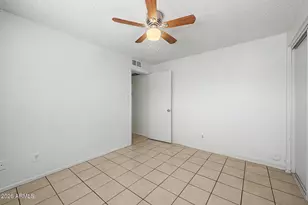 3235 W Country Gables Dr, Phoenix, AZ 85053 - Photo 13