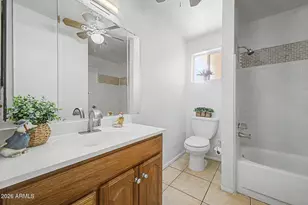 3235 W Country Gables Dr, Phoenix, AZ 85053 - Photo 17