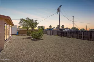 3235 W Country Gables Dr, Phoenix, AZ 85053 - Photo 21