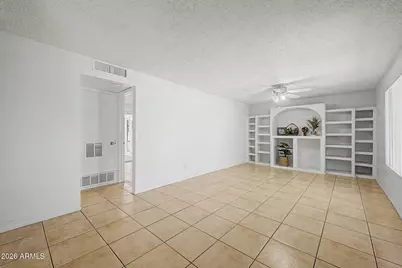3235 W Country Gables Drive, Phoenix, AZ 85053 - Photo 7