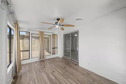 3235 W Country Gables Drive, Phoenix, AZ 85053 - Photo 19