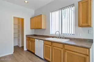 3038 W Sands Dr, Phoenix, AZ 85027 - Photo 9