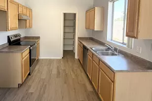 3038 W Sands Dr, Phoenix, AZ 85027 - Photo 7