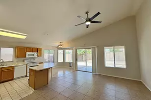 2302 E Edna Ave, Phoenix, AZ 85022 - Photo 11