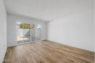 10635 W Highwood Lane, Sun City, AZ 85373 - Photo 13