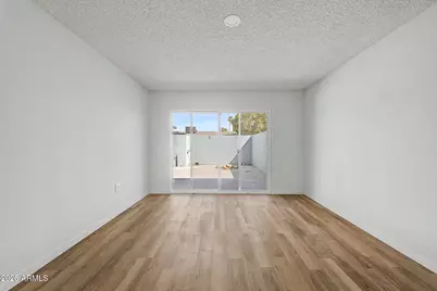 10635 W Highwood Lane, Sun City, AZ 85373 - Photo 15