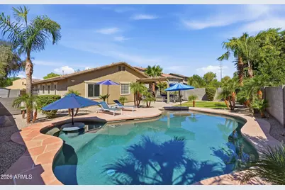 4869 S Stonecreek Boulevard, Gilbert, AZ 85298 - Photo 5