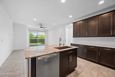 8911 W Solano Drive, Glendale, AZ 85305 - Photo 9