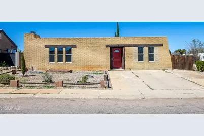 520 S 3rd Street, Sierra Vista, AZ 85635 - Photo 1