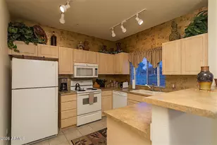 7401 W Arrowhead Clubhouse Dr, Glendale, AZ 85308 - Photo 7