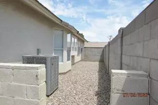 6135 W Navajo Dr, Glendale, AZ 85302 - Photo 7