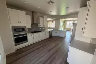 25548 N 104th Dr, Peoria, AZ 85383 - Photo 23