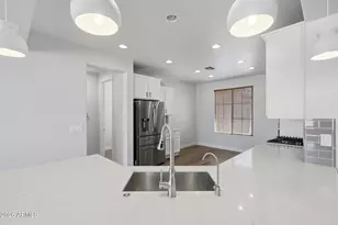25548 N 104th Dr, Peoria, AZ 85383 - Photo 5