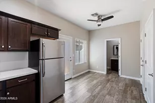 3010 N 37th St St, Phoenix, AZ 85018 - Photo 11