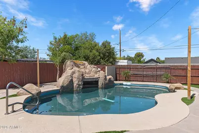 2348 N 28th Place, Phoenix, AZ 85008 - Photo 19