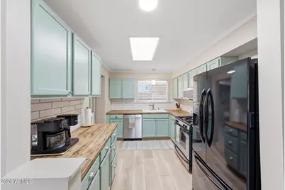 12244 N Saint Andrew Drive E, Sun City, AZ 85351 - Photo 3