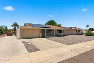 12244 N Saint Andrew Dr E, Sun City, AZ 85351 - Photo 7