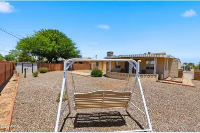 12244 N Saint Andrew Drive E, Sun City, AZ 85351 - Photo 33