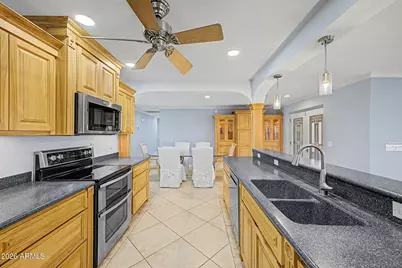 10223 W Desert Hills Drive, Sun City, AZ 85351 - Photo 15