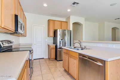 1814 E Fawn Drive, Phoenix, AZ 85042 - Photo 5