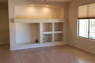 1814 E Fawn Dr, Phoenix, AZ 85042 - Photo 9