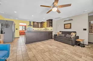 2621 E South Mountain Ave, Phoenix, AZ 85042 - Photo 9