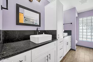 2621 E South Mountain Ave, Phoenix, AZ 85042 - Photo 15