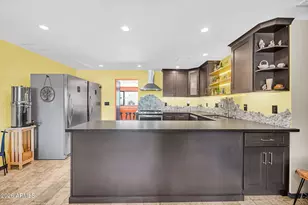 2621 E South Mountain Ave, Phoenix, AZ 85042 - Photo 7
