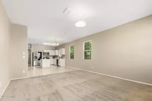 2926 W Kowalsky Ln, Phoenix, AZ 85041 - Photo 5