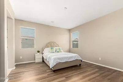 2926 W Kowalsky Lane, Phoenix, AZ 85041 - Photo 19