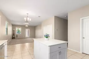 2926 W Kowalsky Ln, Phoenix, AZ 85041 - Photo 17