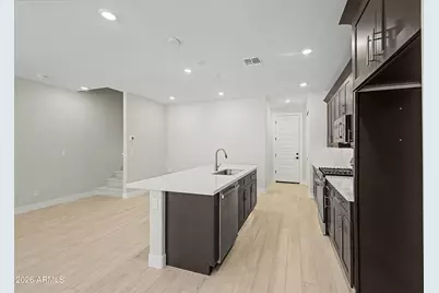 13975 W Luke 167 Parkway, Surprise, AZ 85374 - Photo 11