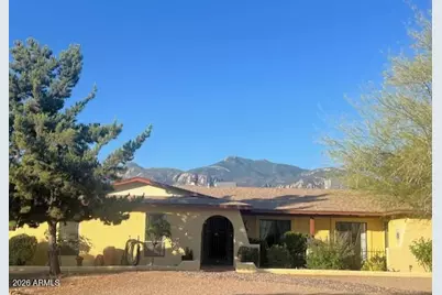 3318 E Navaho Street, Sierra Vista, AZ 85650 - Photo 1