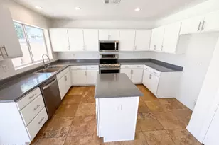 10860 W Lone Cactus Dr, Peoria, AZ 85373 - Photo 7