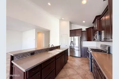 18689 N Miller Way, Maricopa, AZ 85139 - Photo 7
