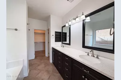 18689 N Miller Way, Maricopa, AZ 85139 - Photo 11