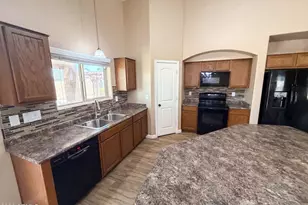 4181 S 247th Dr, Buckeye, AZ 85326 - Photo 11