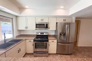 16207 N 11th Pl, Phoenix, AZ 85022 - Photo 9