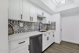 10444 N 69th St, Paradise Valley, AZ 85253 - Photo 11