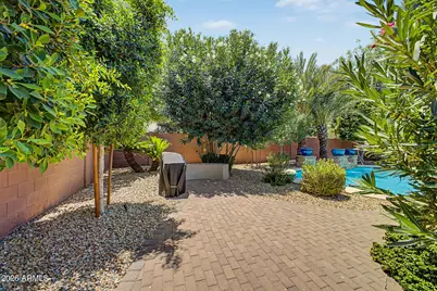 2387 E Glacier Place, Chandler, AZ 85249 - Photo 15