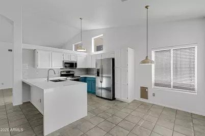 1921 E Aire Libre Avenue, Phoenix, AZ 85022 - Photo 5
